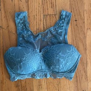 *NEVER WORN* Pink Victoria’s Secret Lace Bralette